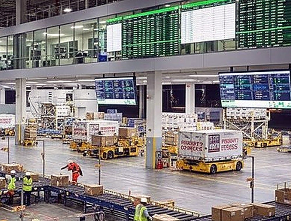 Loading checks and cargo verification before a China export shipment